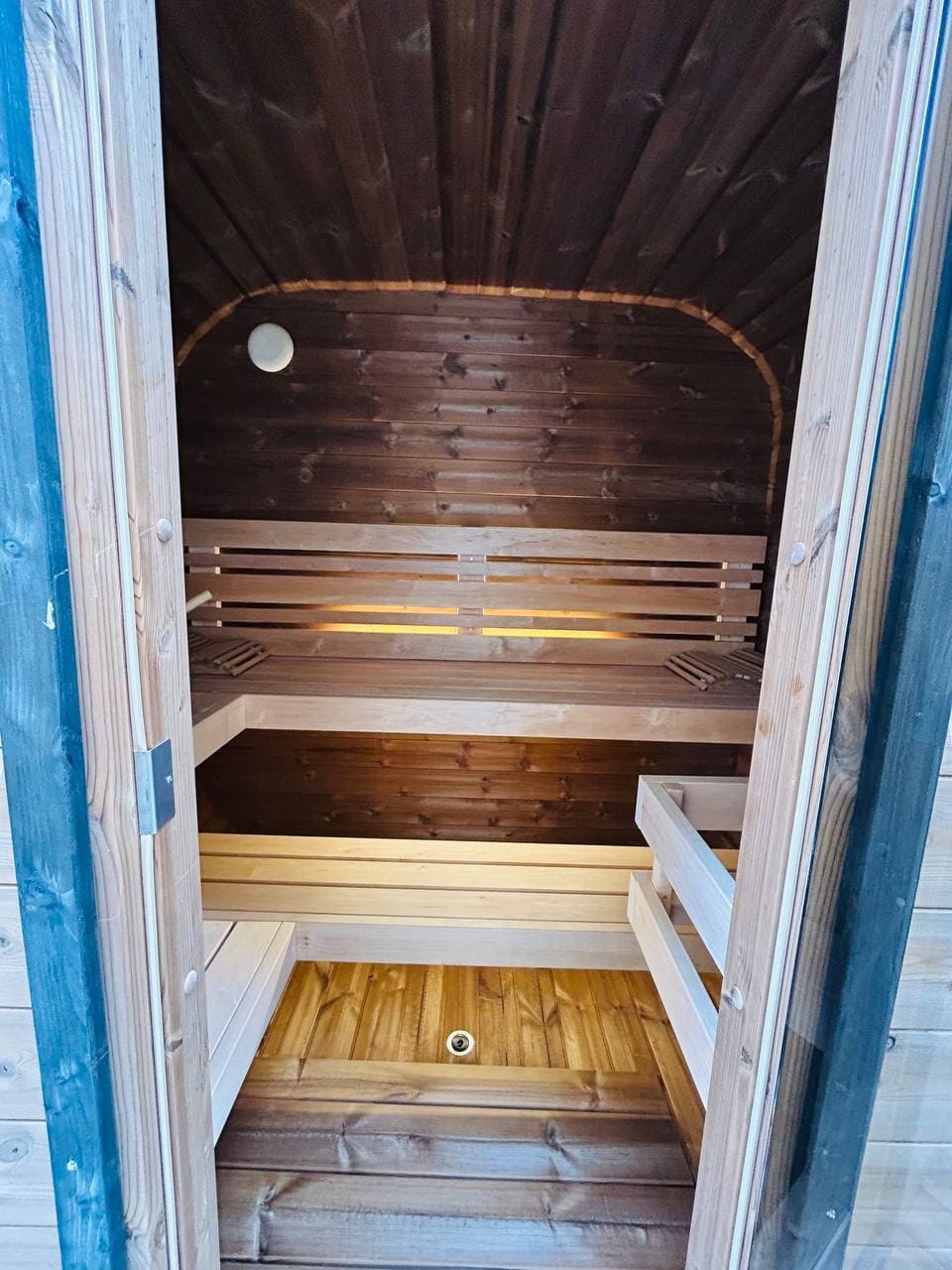 Camilla 3–4 Person Traditional Outdoor Sauna Complete Kit