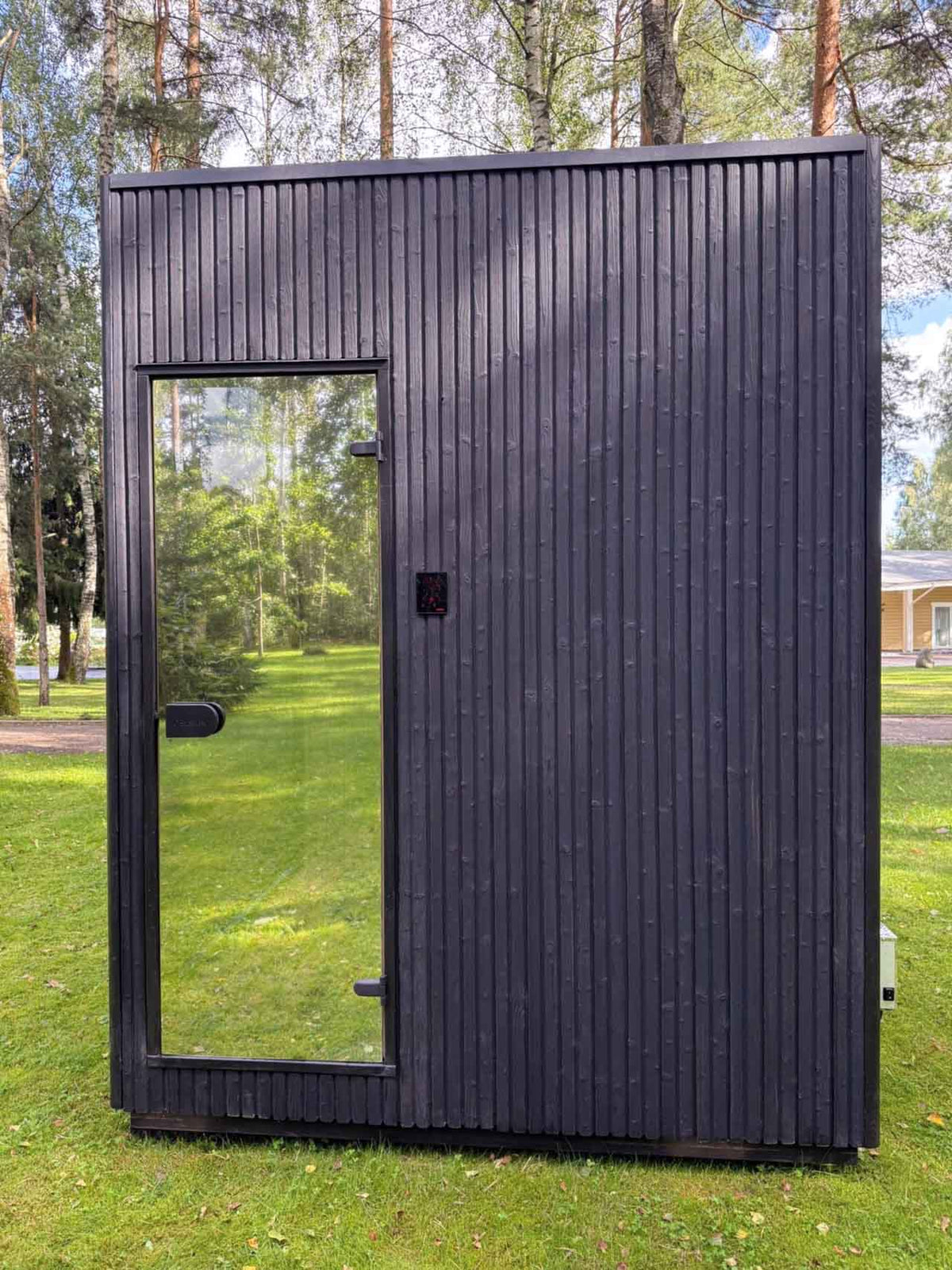 Celsium Jonas Classic 4 Person Outdoor Sauna