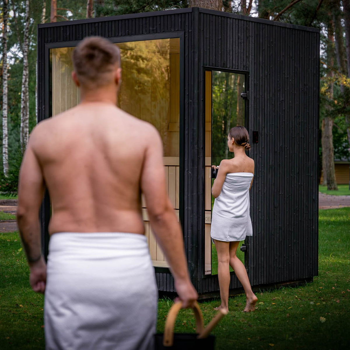 Celsium Jonas Classic 4 Person Outdoor Sauna