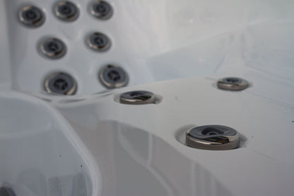 Equinox EQ570 Pro 5 Person Hot Tub 32 Amp