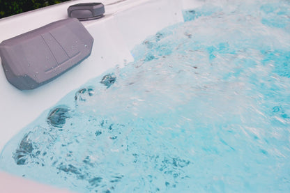 Equinox EQ570 Pro 5 Person Hot Tub 32 Amp
