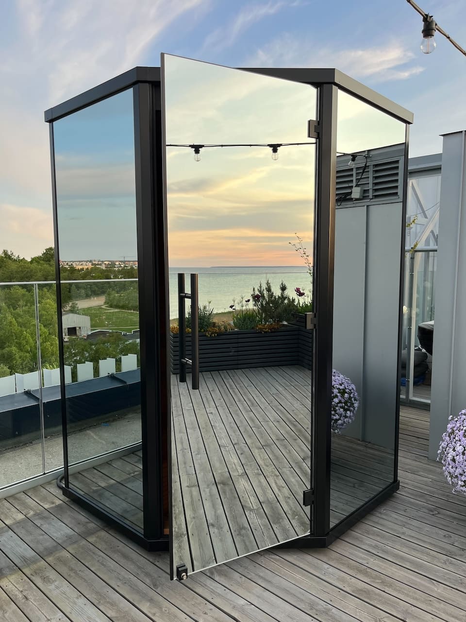 Haljas Hele Mini Outdoor Sauna 2-3 Seater