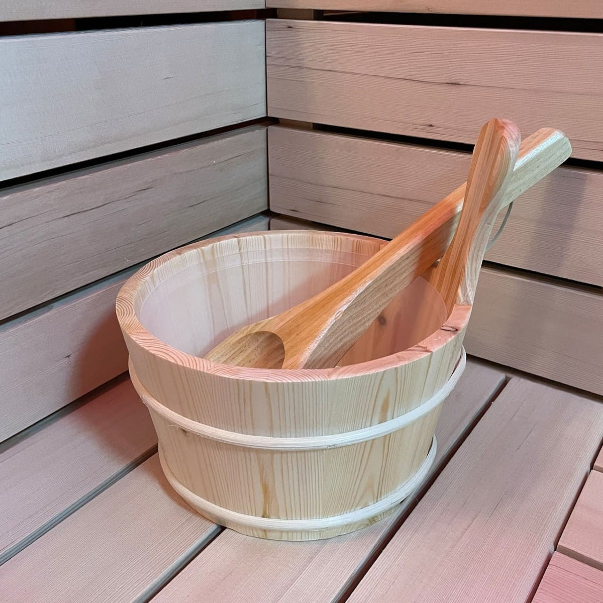 Insignia Hybrid Infrared and Traditional 2 Person Outdoor Sauna