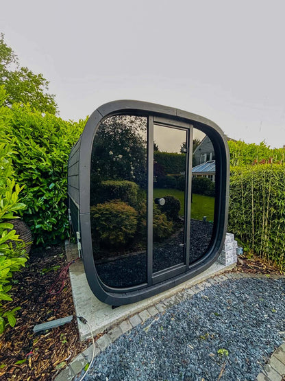 Leil® Black Cube Premium 4–6 Person Outdoor Sauna Kit