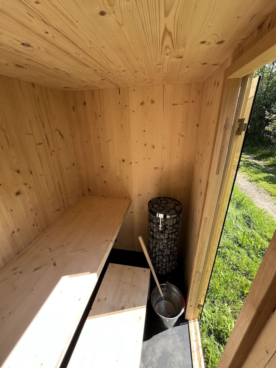Modus Outdoor Sauna 3-4 Person with Harvia Cilindro PC70 Heater and Stones - Kit