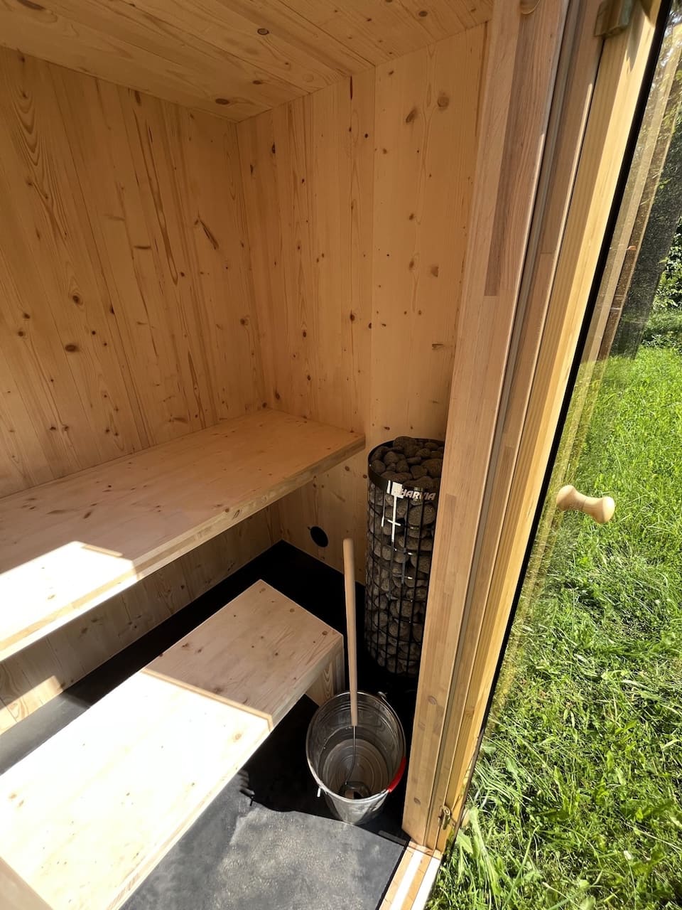 Modus Outdoor Sauna 3-4 Person with Harvia Cilindro PC70 Heater and Stones - Kit
