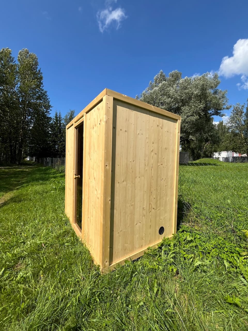 Modus Outdoor Sauna 3-4 Person with Harvia Cilindro PC70 Heater and Stones - Kit
