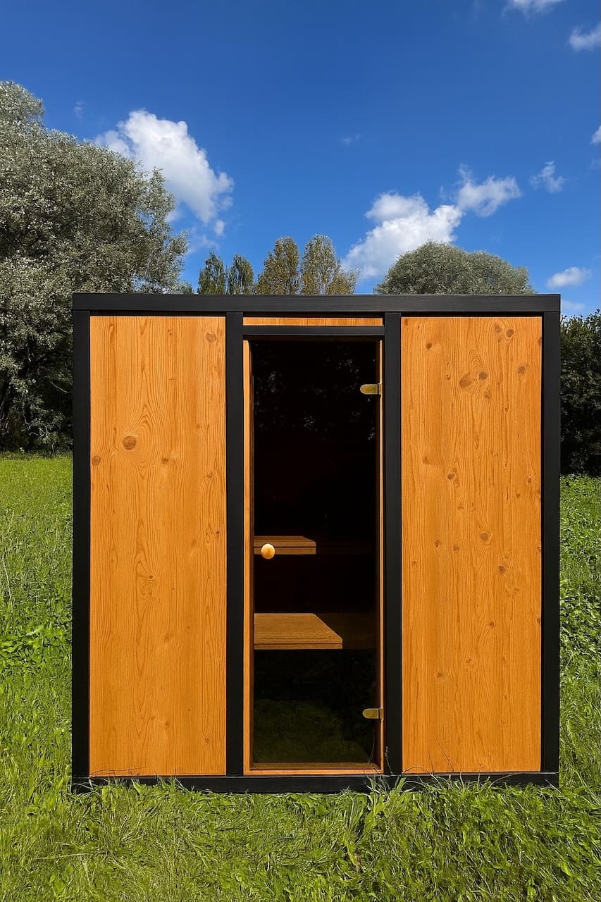 Modus Outdoor Sauna 3-4 Person with Harvia Cilindro PC70 Heater and Stones - Kit