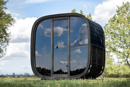 Leil® Black Cube Classic 4 Person Outdoor Sauna Kit