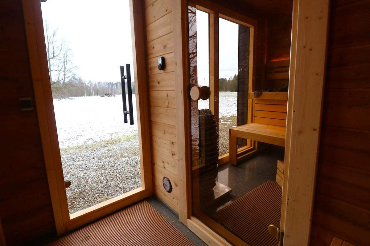 Leil® Patio M 5 Person Outdoor Sauna with Changing Room