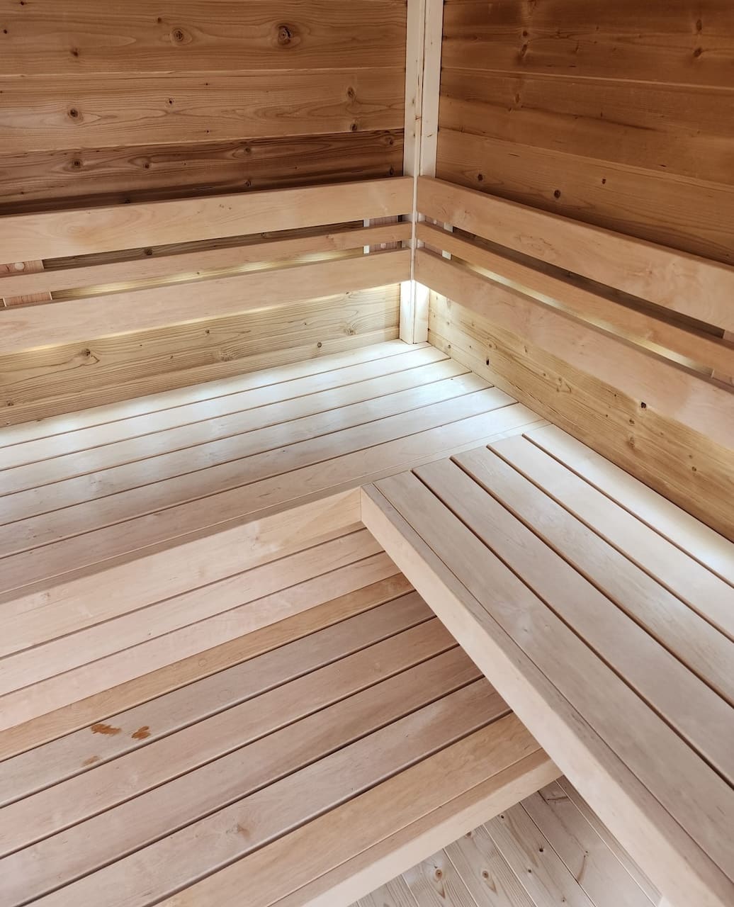 Leil® Patio S 4-5 Person Outdoor Sauna