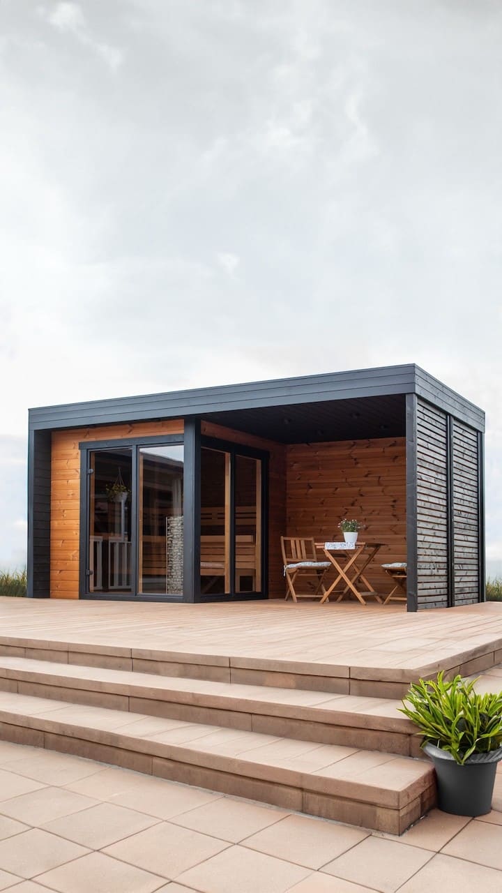 Leil® Patio S Plus 4 Person Outdoor Sauna