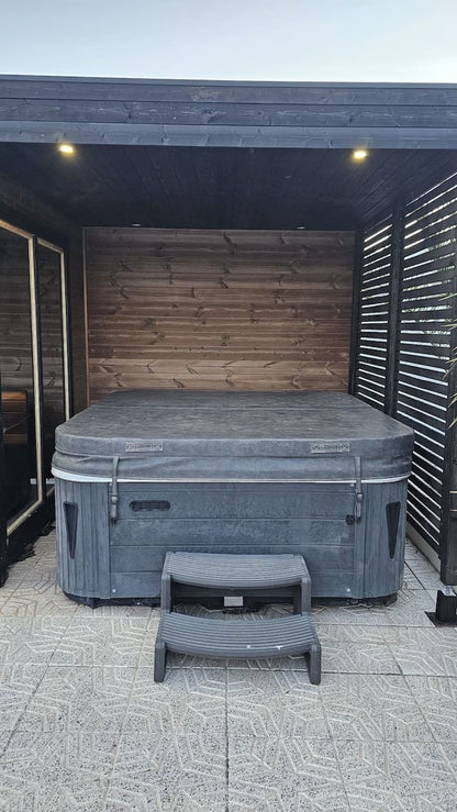 Leil® Patio S Plus 4 Person Outdoor Sauna
