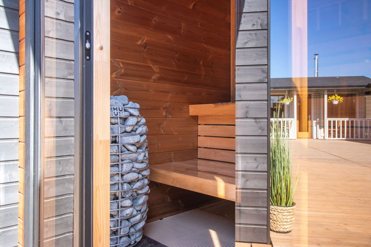 Leil® Patio XS 4 Person Outdoor Sauna