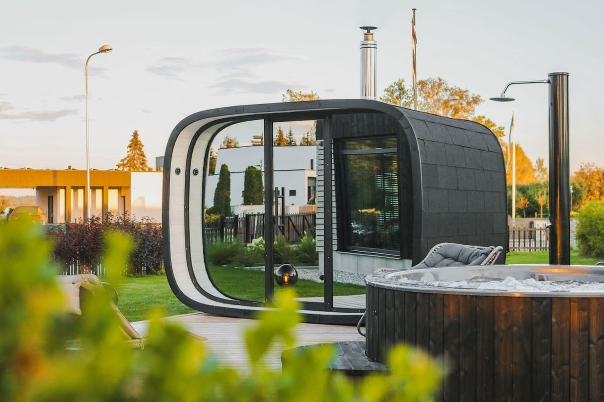 Leil® Round Cube Single Outdoor Sauna 6-8 Person