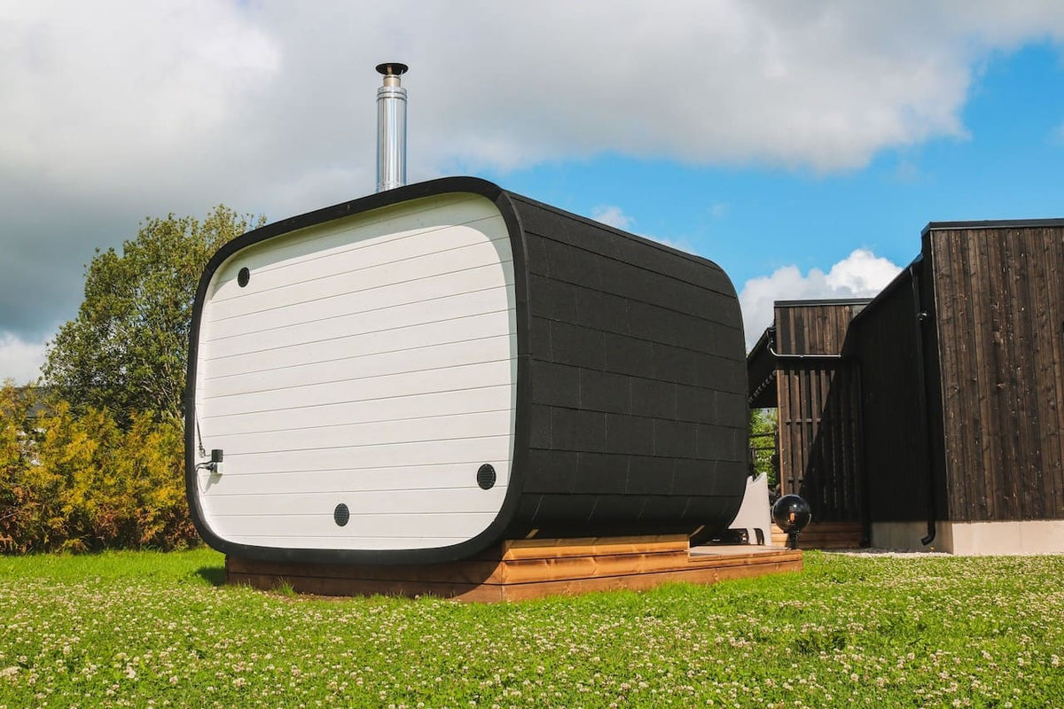 Leil® Round Cube Single Outdoor Sauna 6-8 Person