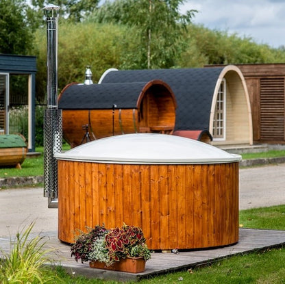 Viking Industrier Wood Burning 6 Person Hot Tub with Integrated Heater